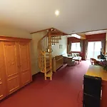 Hotel Akzent Berg's Alte Bauernschänke- Wellness Und Wein