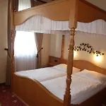 Hotel Akzent Berg's Alte Bauernschänke- Wellness Und Wein 4*