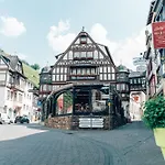 Hotel Akzent Berg's Alte Bauernschänke- Wellness Und Wein 4*