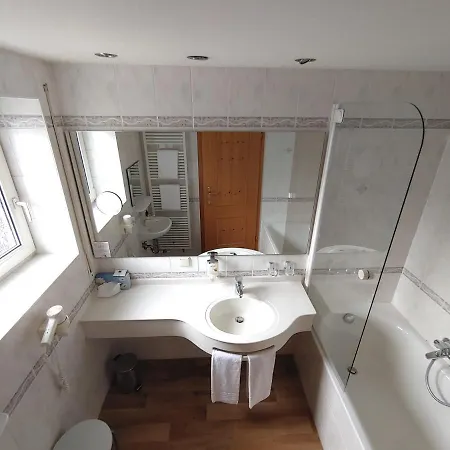 Hotel Akzent Berg's Alte Bauernschaenke- Wellness Und Wein Ruedesheim am Rhein