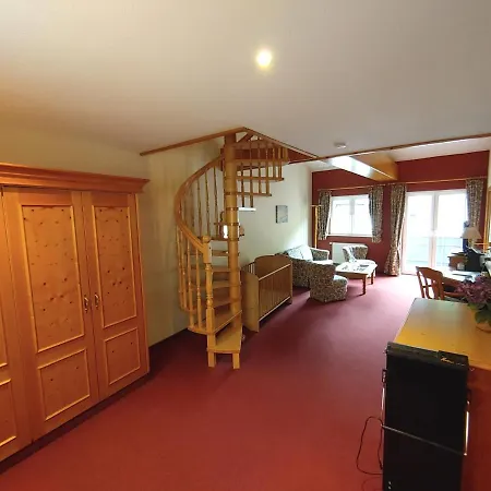 Hotel Akzent Berg's Alte Bauernschänke- Wellness Und Wein