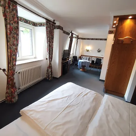 Hotel Akzent Berg's Alte Bauernschaenke- Wellness Und Wein