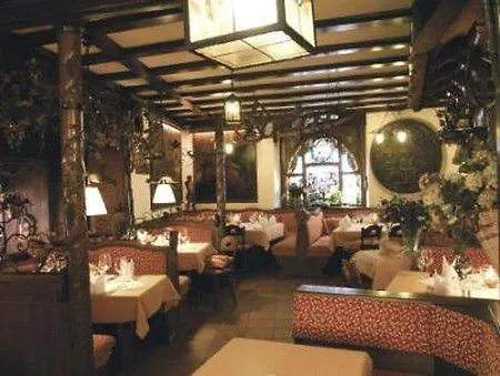 Akzent Berg's Alte Bauernschänke- Wellness Und Wein