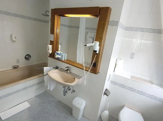 Akzent Berg's Alte Bauernschaenke- Wellness Und Wein Hotell