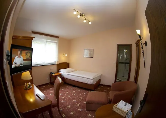 Akzent Berg's Alte Bauernschaenke- Wellness Und Wein Готель 4*