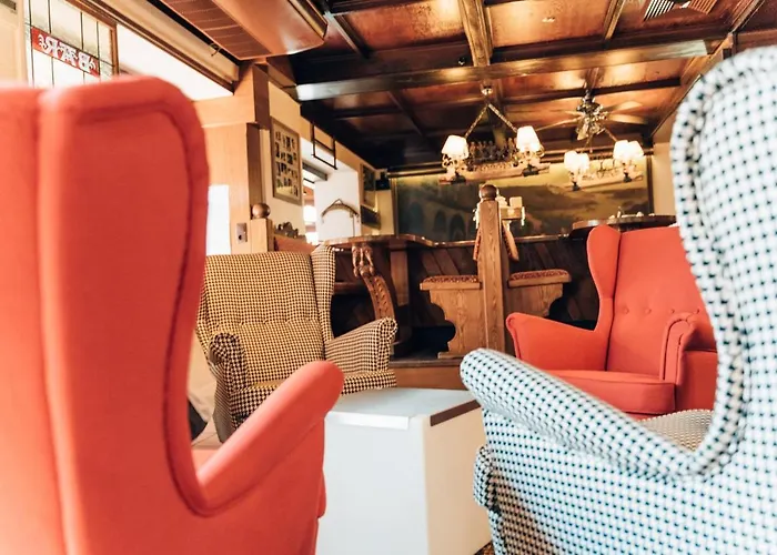 Akzent Berg's Alte Bauernschaenke- Wellness Und Wein Рюдесгайм-ам-Райн