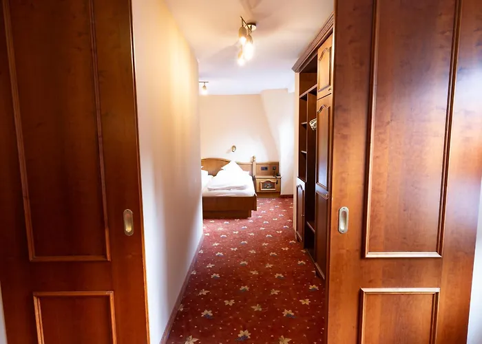 Akzent Berg's Alte Bauernschaenke- Wellness Und Wein Готель 4*